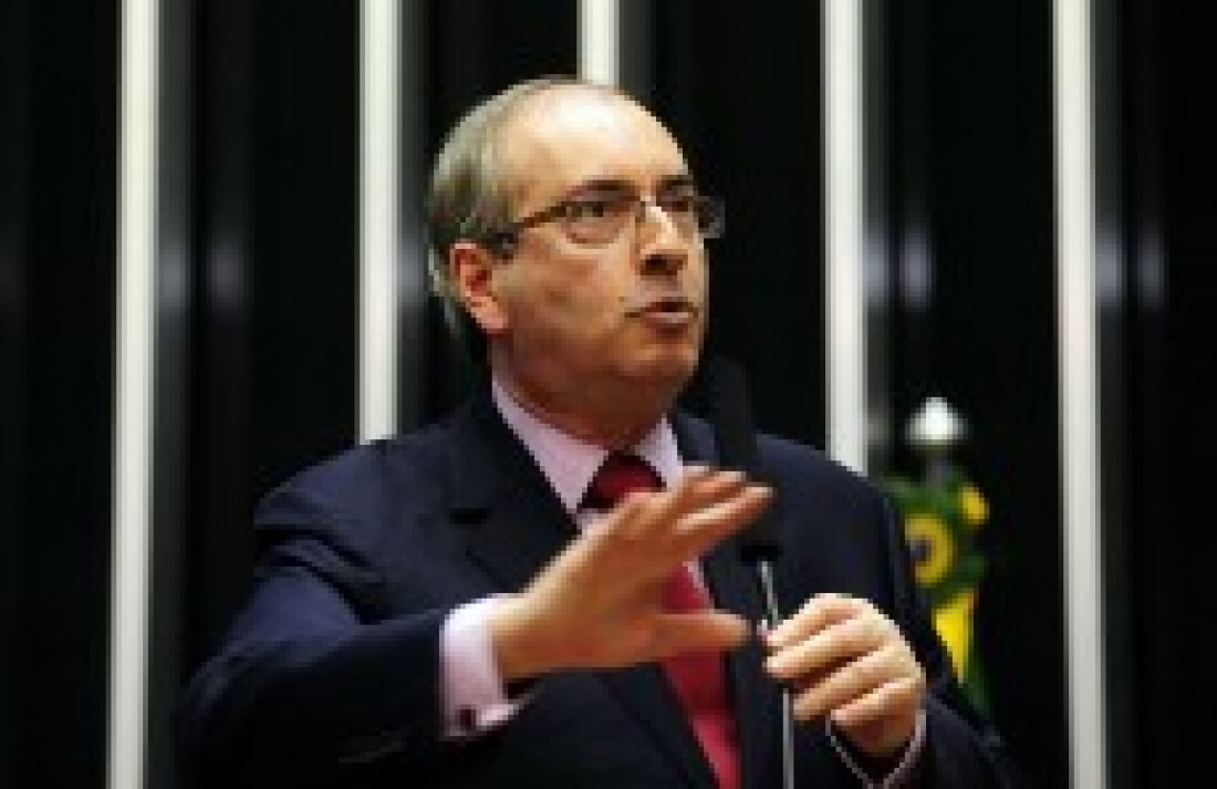 Cunha recorre ao STF contra suspensão do impeachment