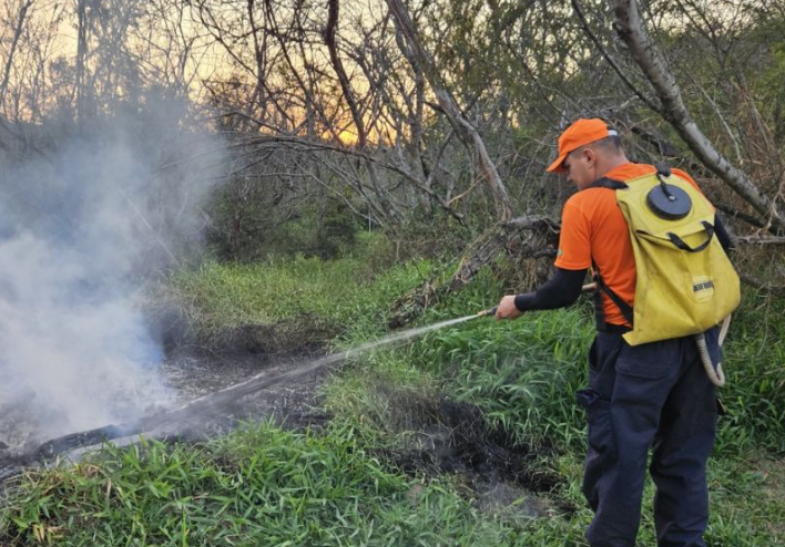 Defesa Civil alerta para risco de queimadas em agosto; prefeituras intensificam ações