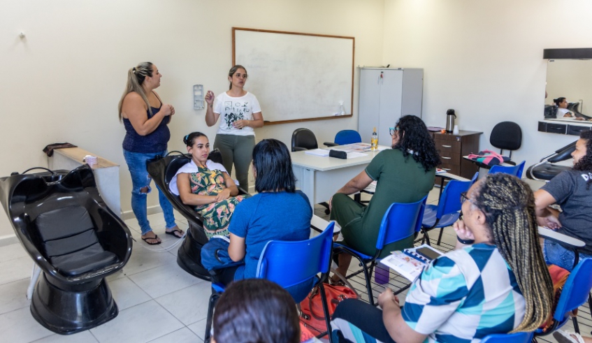 Inscrições para cursos gratuitos do Fundo Social podem ser feitas até esta sexta