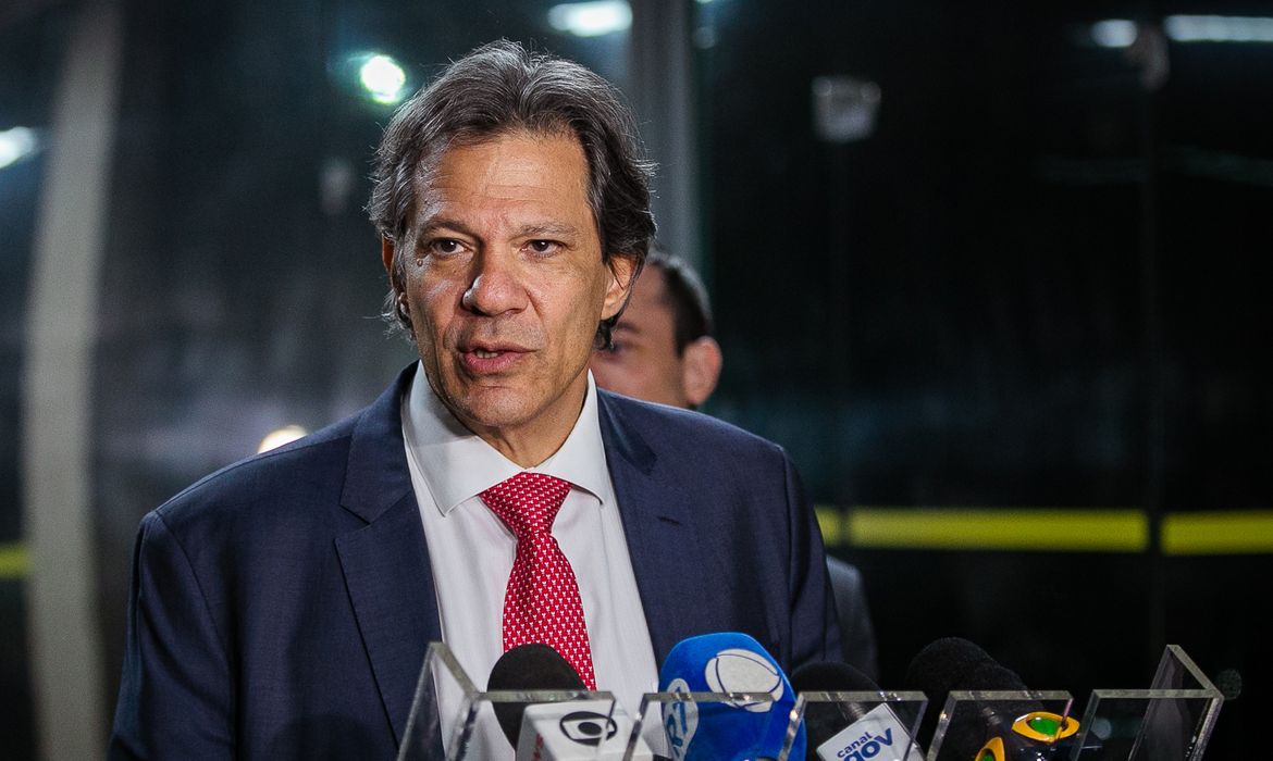 Haddad busca cooperação com Estados Unidos