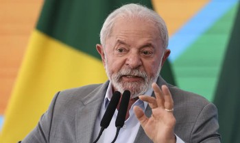 Lula descarta desafiar EUA, mas diz que Brasil não é republiqueta