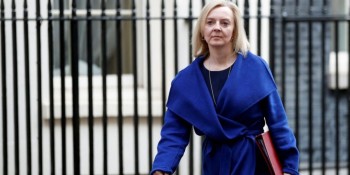 Primeira-ministra britânica deixa o cargo na próxima semana