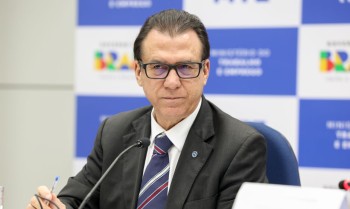 "O mundo não vai acabar", diz Luiz Marinho sobre tarifaço dos EUA