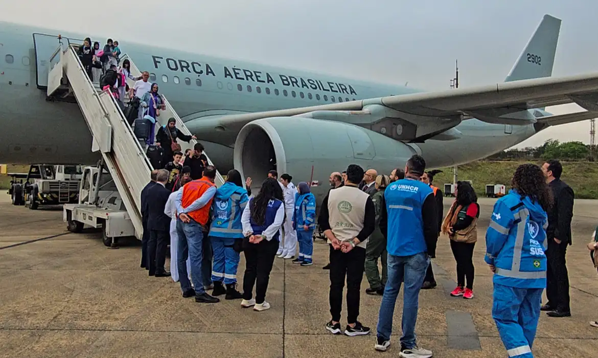 Governo vai lançar programa para acolher brasileiros repatriados
