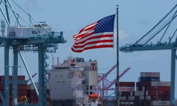 Decreto de Trump impõe tarifa adicional de 25% sobre produtos da Índia
