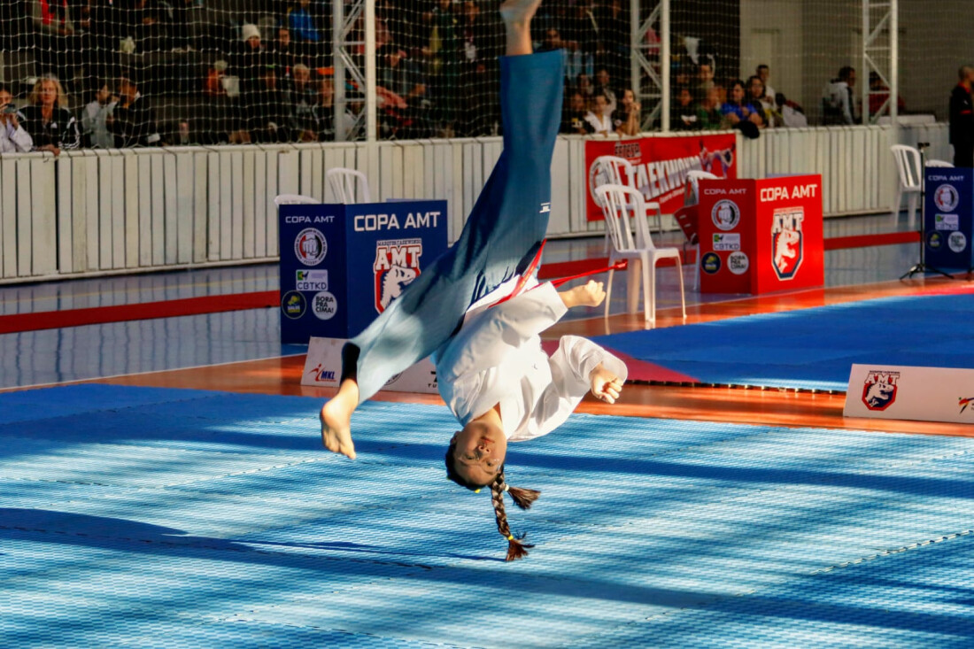Atleta mogiana conquista título no taekwondo e sonha com as Olimpíadas