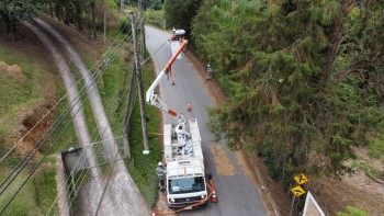 Bairros de Guararema recebem mais de 600 luminárias de LED