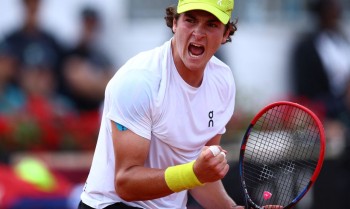 João Fonseca estreia com vitória de virada sobre chinês em Cincinnati