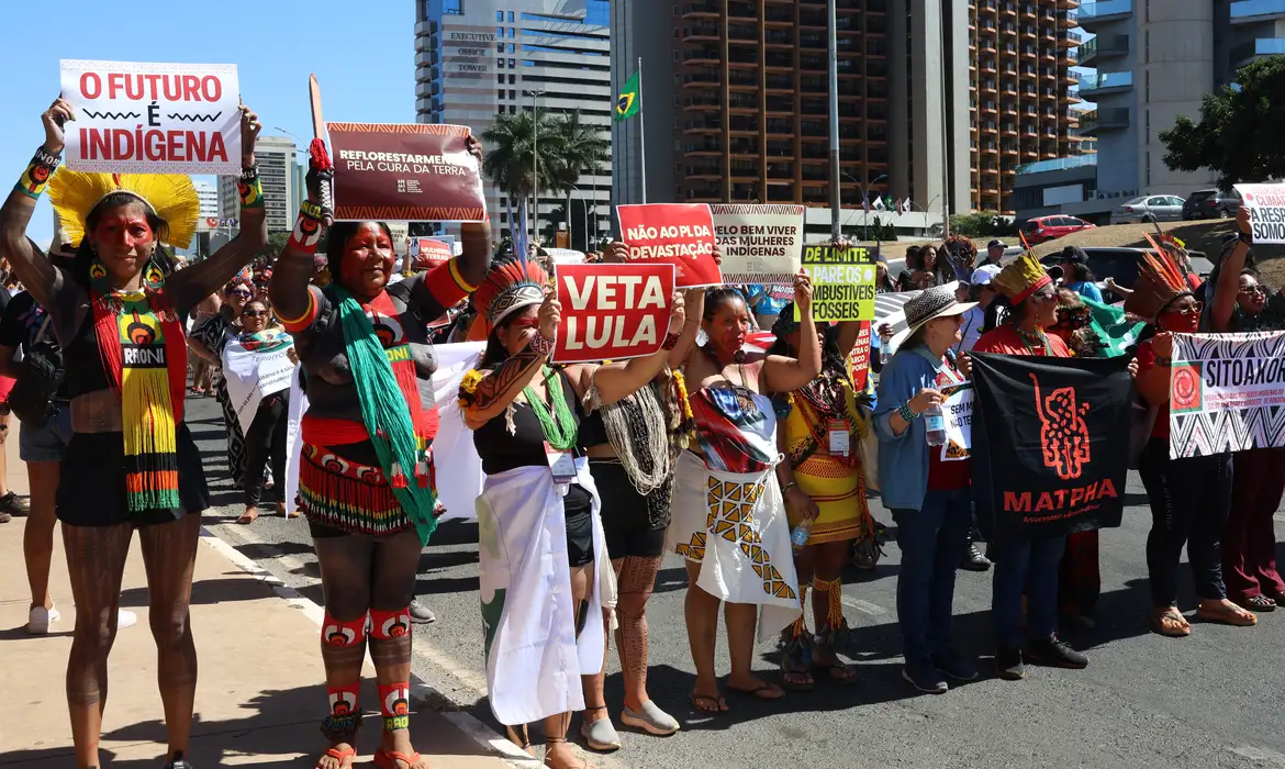 Marcha das Mulheres Indígenas defende luta contra a violência