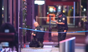 Três pessoas ficam feridas em tiroteio na Times Square, em Nova York