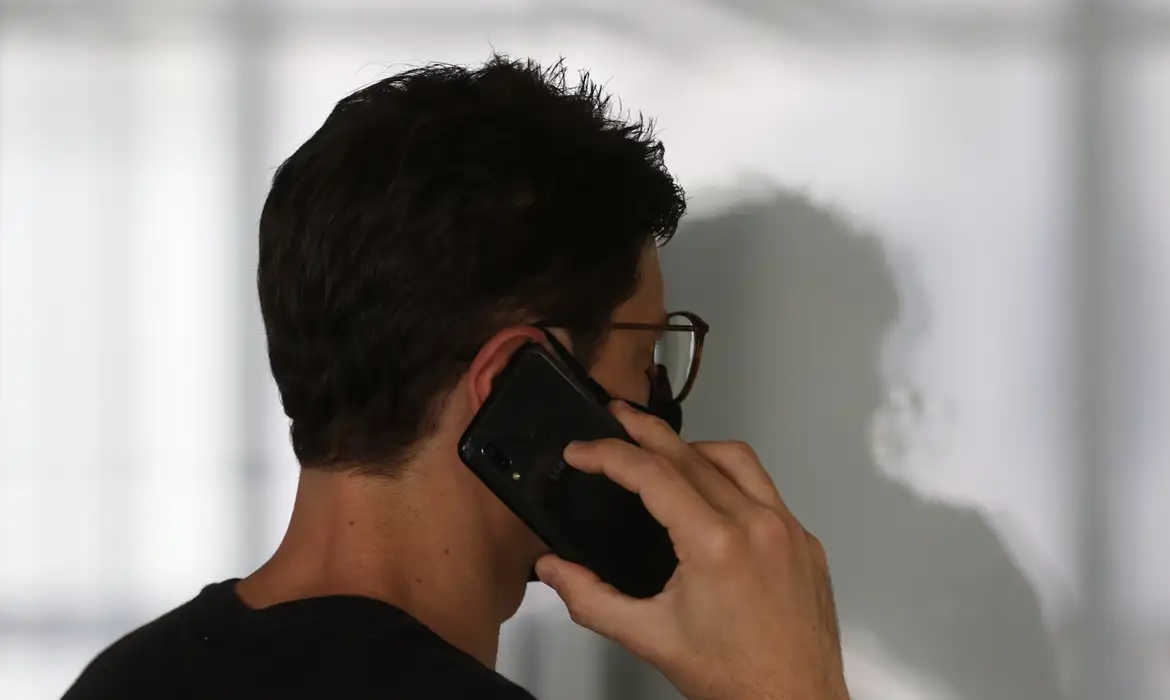 Procons e Idec criticam Anatel por revogar obrigatoriedade do 0303