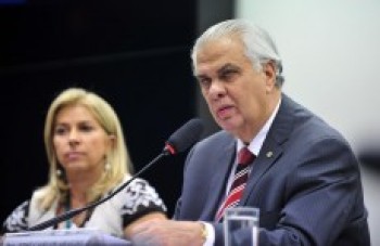 Conselho pode adiar processo de Cunha