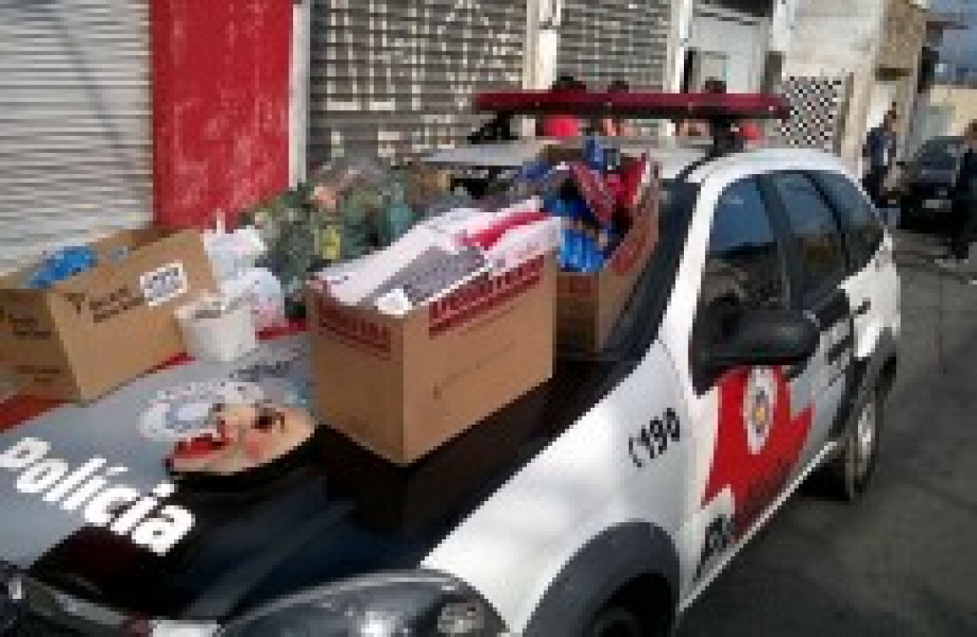 Família oriental é torturada por trio em roubo a residência