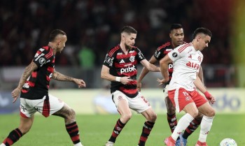 Nacional acompanha duelo final entre Inter e Fla pela Libertadores
