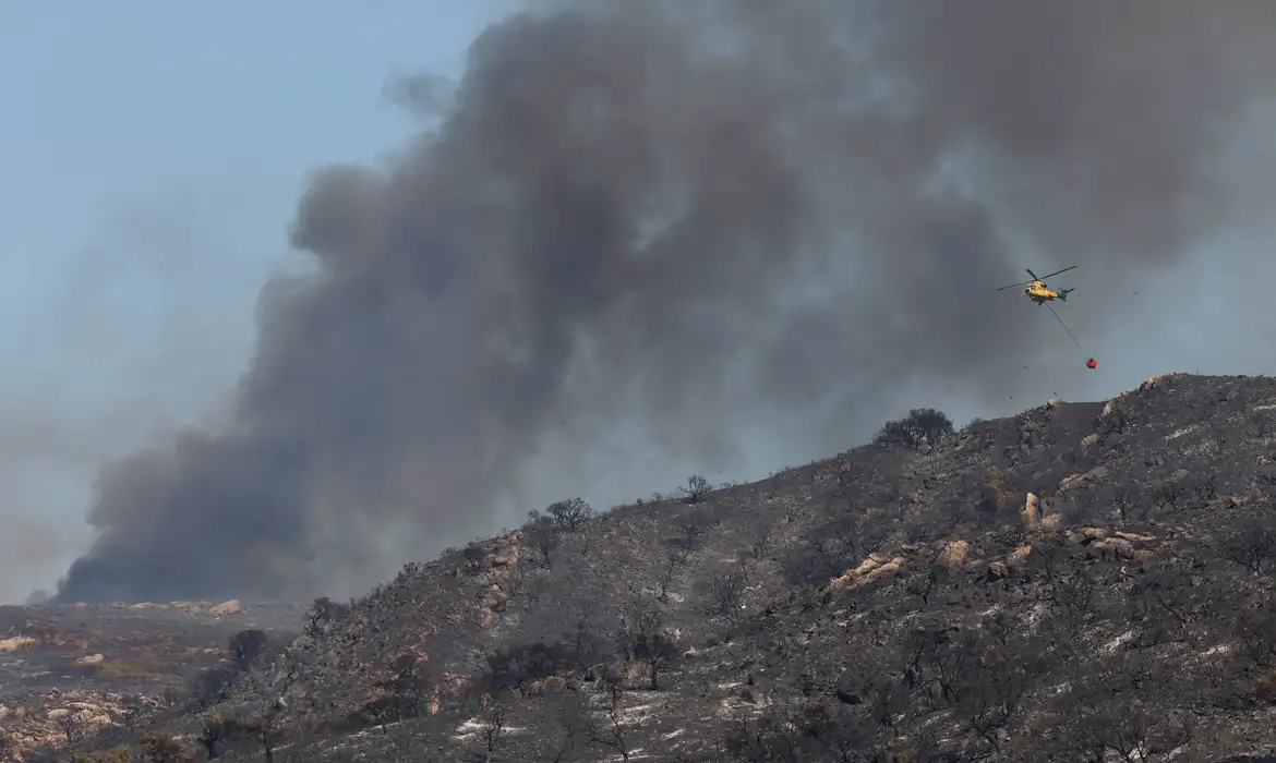 Espanha tem 21 focos ativos de incêndio, mas cenário é mais favorável
