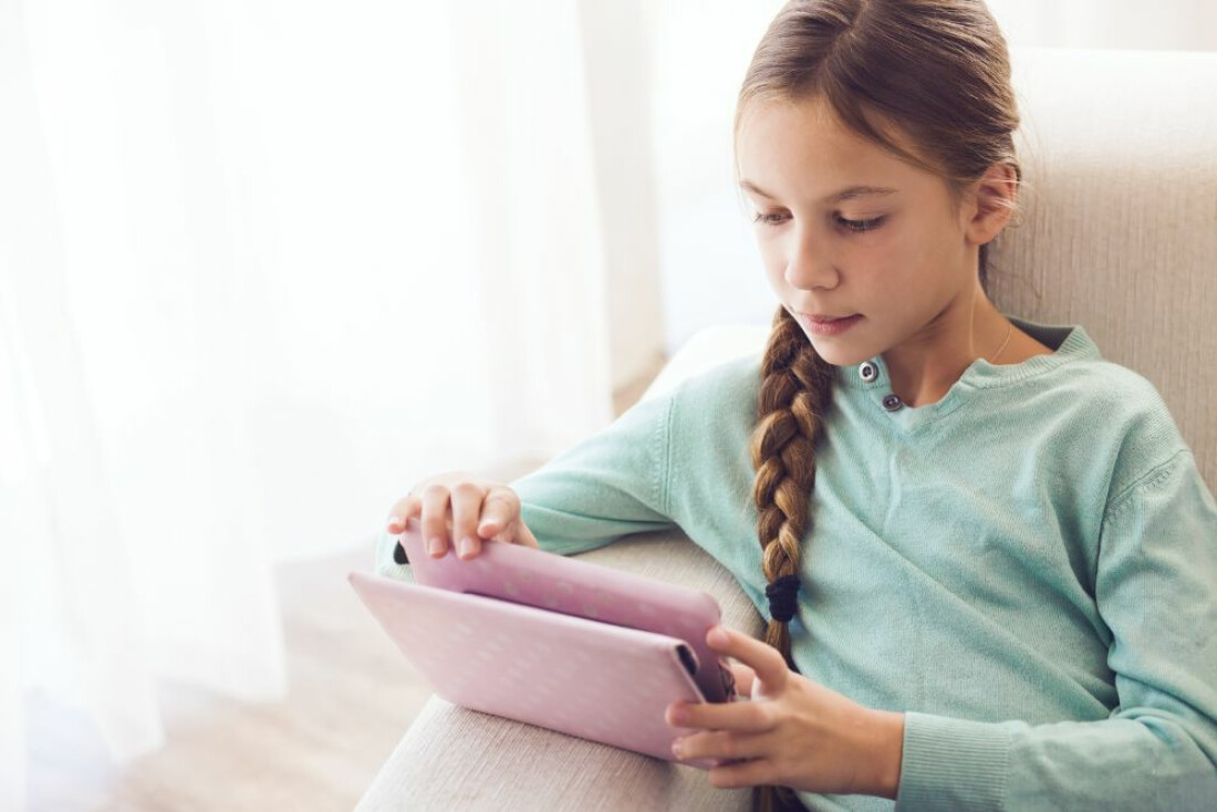 Guia prático para escolher entre tablet e notebook na escola