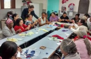 Centros de Convivência de Idosos recebem acervo de livros