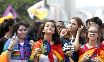 Hoje é Dia: igualdade de gênero, tabagismo e esclerose são destaques