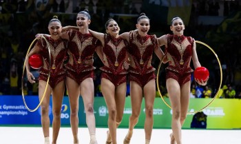 Ao som de “Evidências”, Brasil conquista prata na série mista