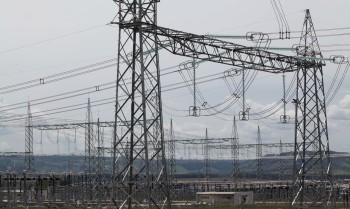 Hitachi anuncia nova fábrica visando data centers e energia renovável