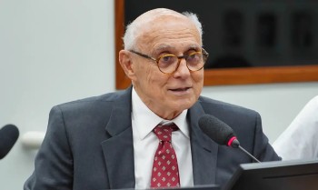 Suplicy passa mal e é internado em Maricá