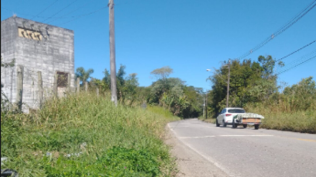 Morador reclama de falta de manutenção na Estrada do Nagao