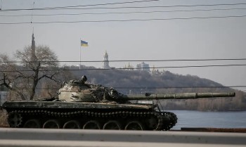 Sobe para 17 número de mortos nos ataques russos em Kiev
