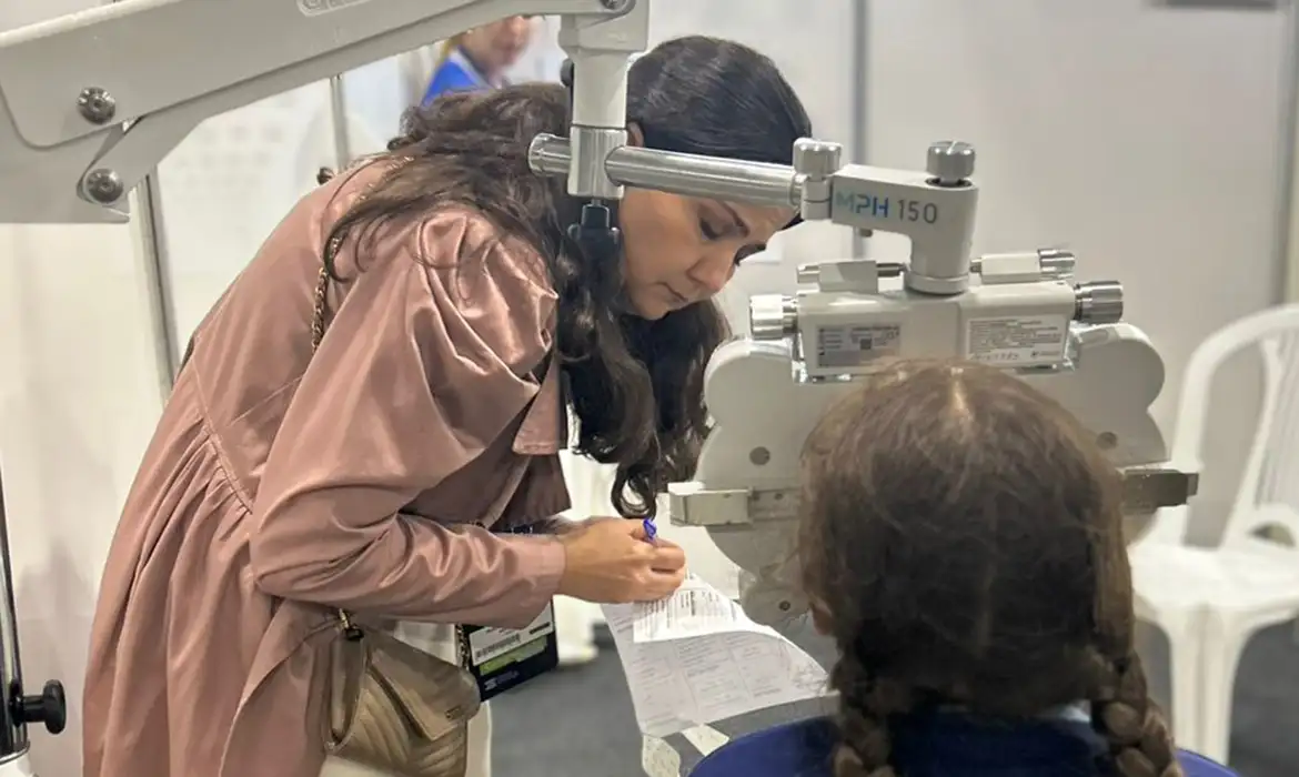 Projeto oferece atendimento oftalmológico para crianças em Curitiba