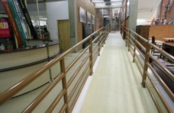 Suzano faz vistoria e entrega três reformas