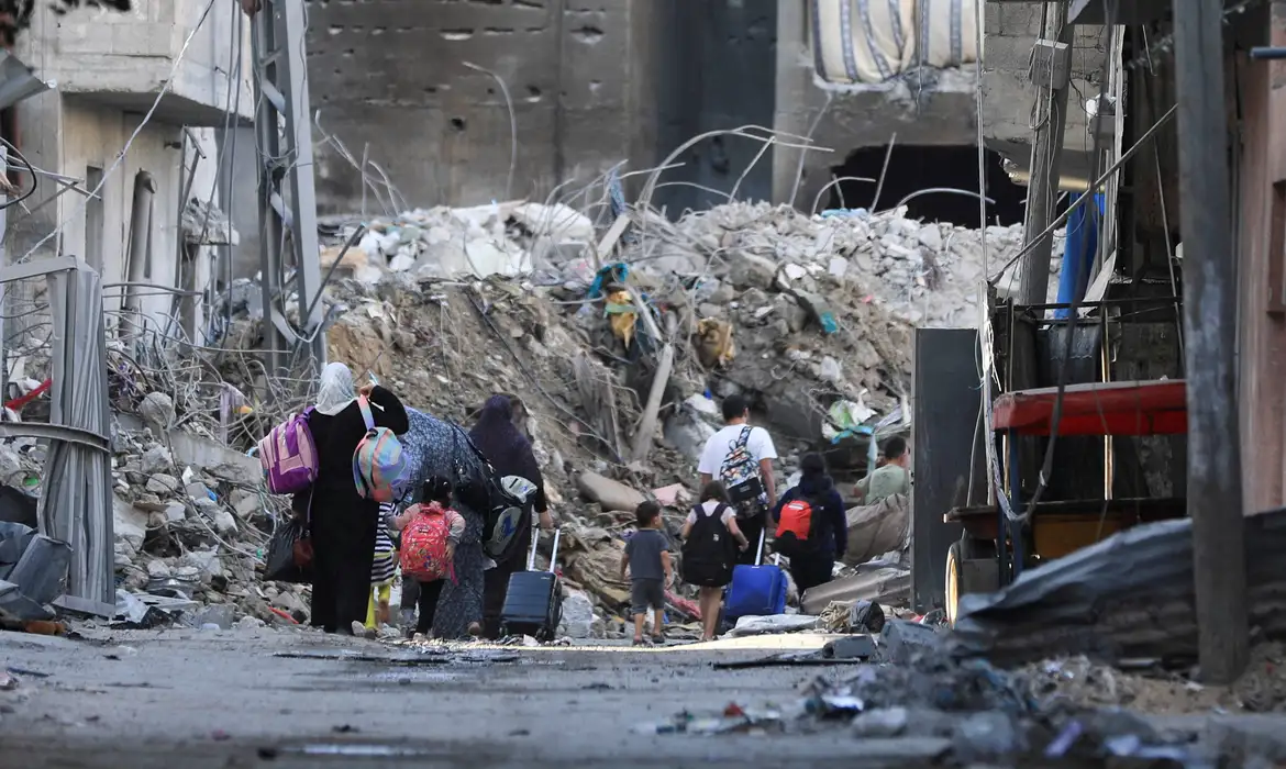 Israel envia tanques para interior da Cidade de Gaza