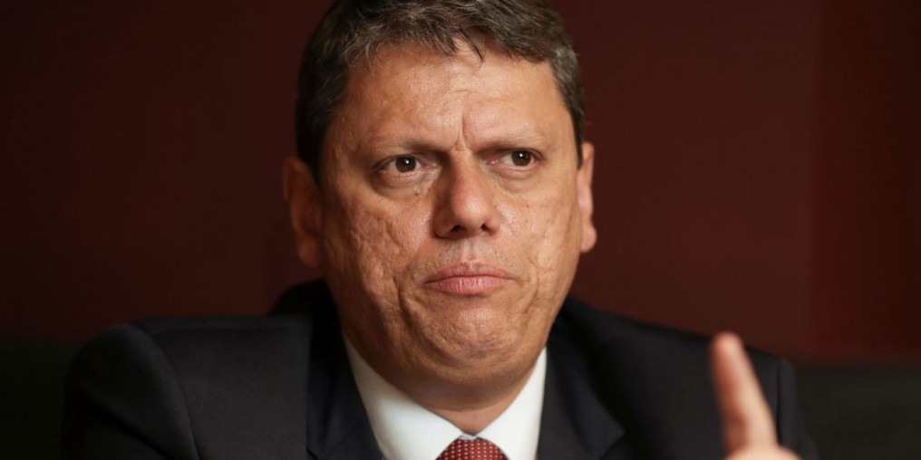 Tarcísio diz que tiros foram intimidação e descarta atentado