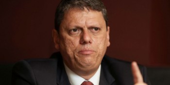 Tarcísio diz que tiros foram intimidação e descarta atentado