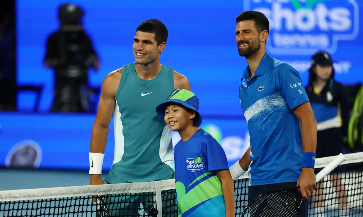 US Open: Alcaraz e Djoko farão semi marcada por rivalidade geracional