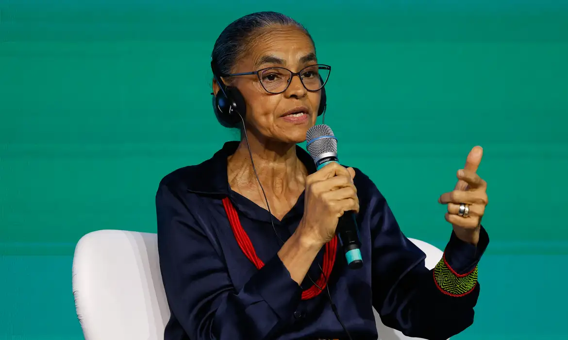 Marina pede apoio a países pobres para fim dos combustíveis fósseis