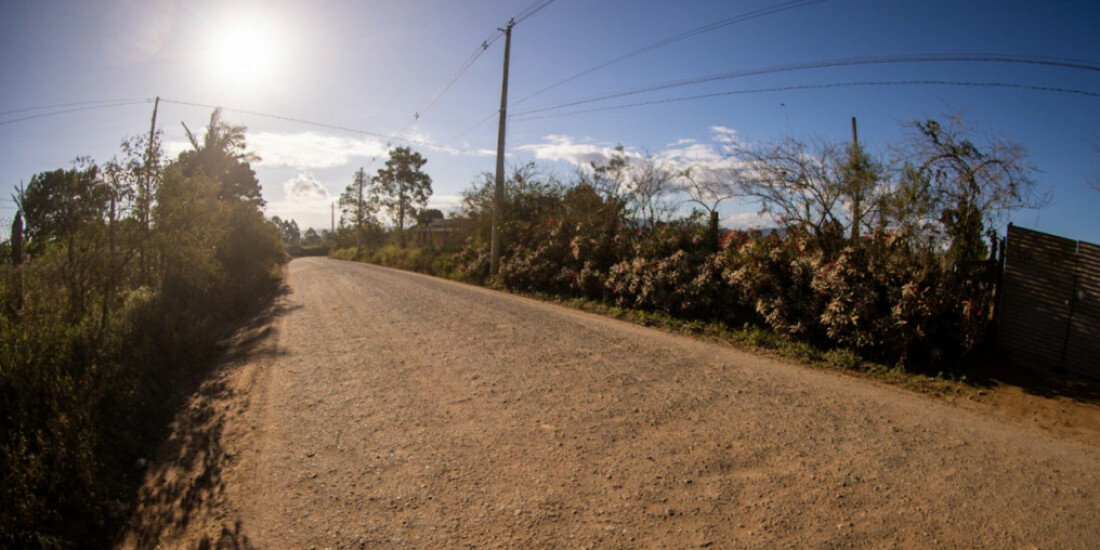 Programa 'Cidadania no Campo' revitaliza estradas rurais de Mogi