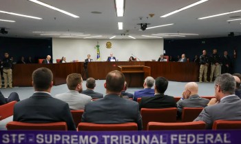 Ao vivo: STF retoma julgamento de Bolsonaro; Dino é o segundo a votar 