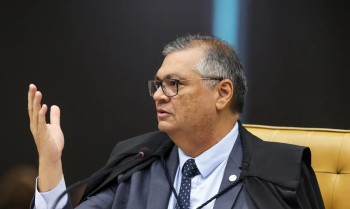 Dino diz que STF não vai se intimidar com tweet de governo estrangeiro