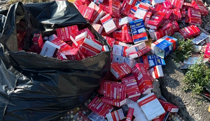 Vigilância Sanitária recolhe 17 quilos de medicamentos descartados irregularmente