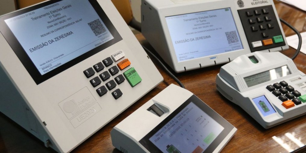 Justiça Eleitoral de SP começa preparação de urnas eletrônicas