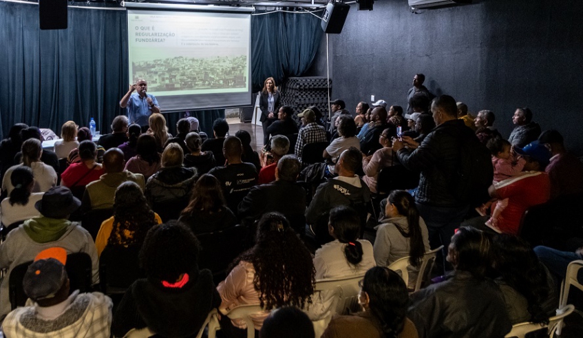 Reunião na Vila Nova União apresenta programa de regularização fundiária