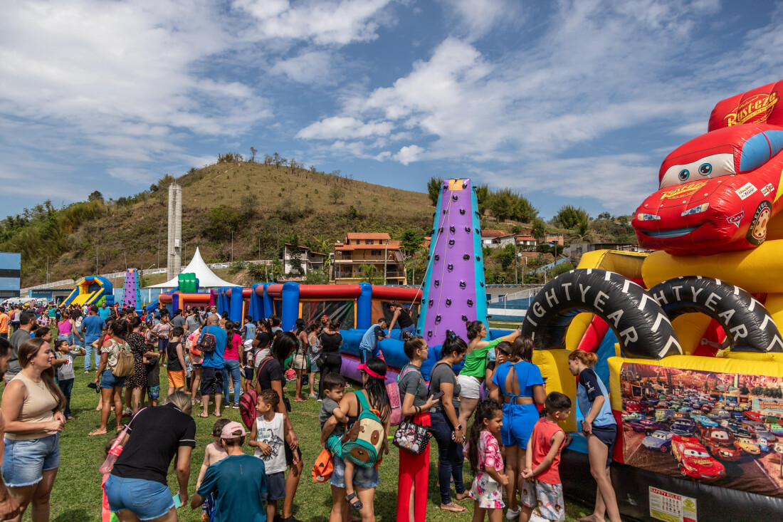 Prefeitura de Guararema realiza “Rua de Lazer” com brinquedos infláveis 