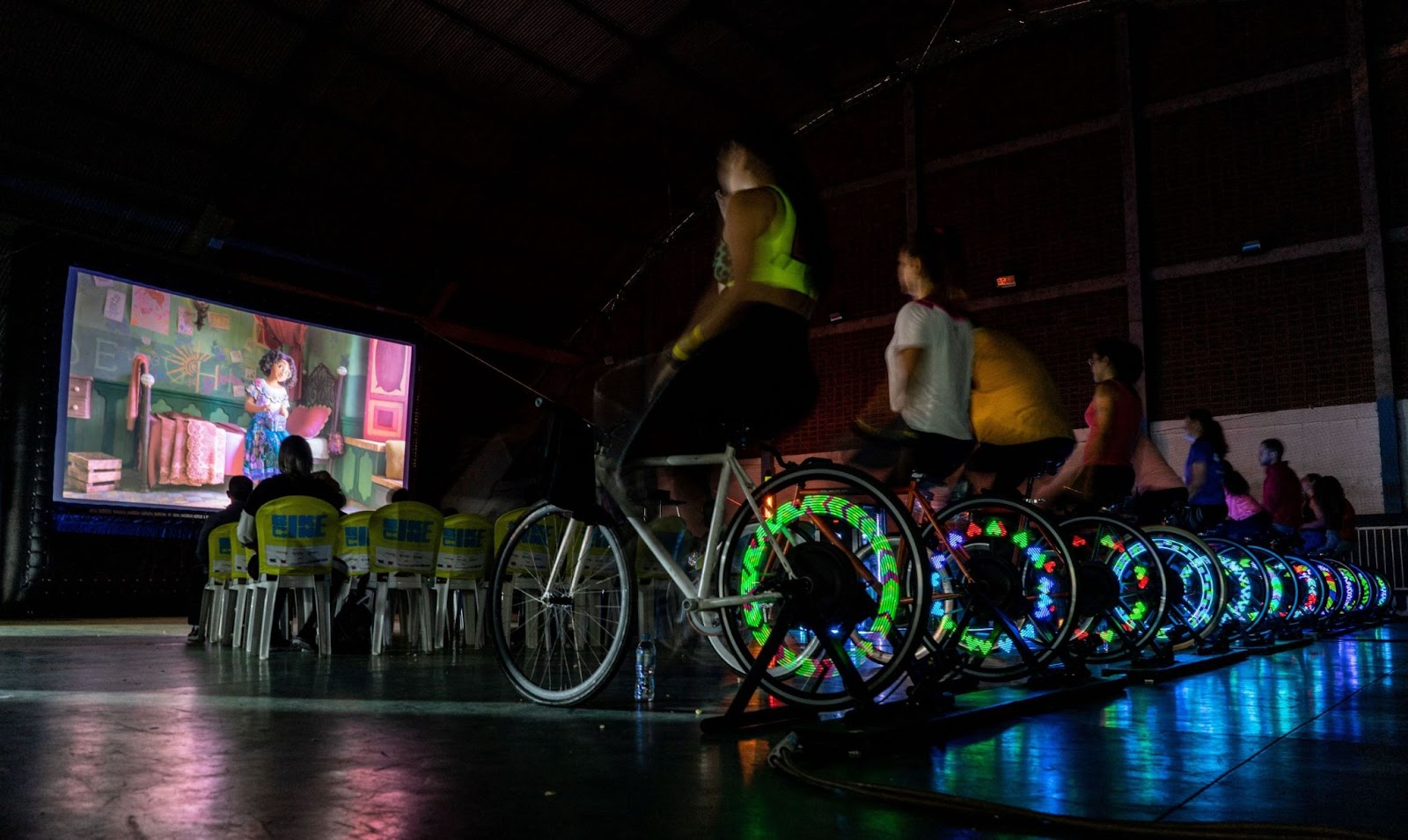 BikeCine retorna a Mogi das Cruzes e Guararema com cinema movido a energia limpa