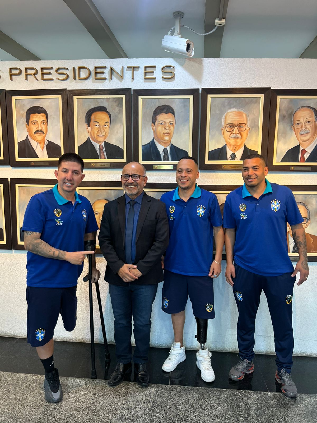 Atletas do Corinthians na categoria de amputados são homenageados na Câmara de Mogi 