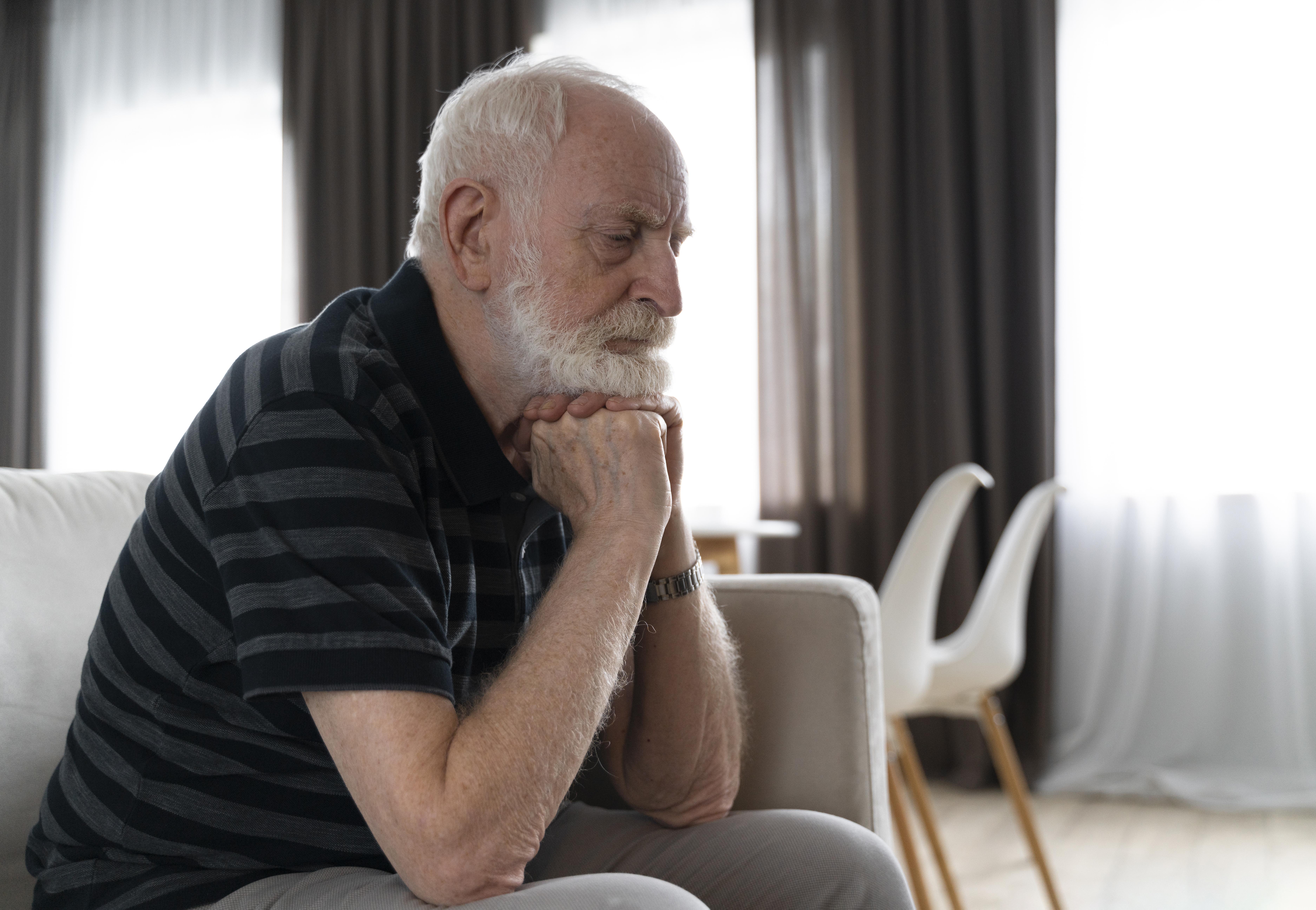 Relatório Mundial sobre Alzheimer 2025 - Reabilitação cognitiva como intervenção não farmacológica para a Doença de Alzheimer