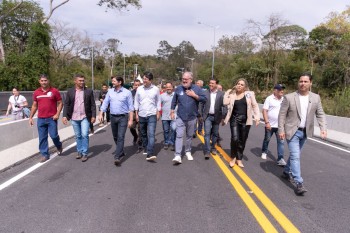 Guararema inaugura ponte sobre o Rio Paraíba do Sul e nova escola 