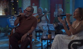 Teresa Cristina recebe Marquinho China no programa Samba na Gamboa