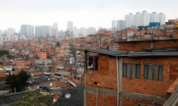 Moradores de Paraisópolis recebem endereço digital
