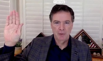 Ex-chefe do FBI é acusado criminalmente conforme Trump ataca críticos