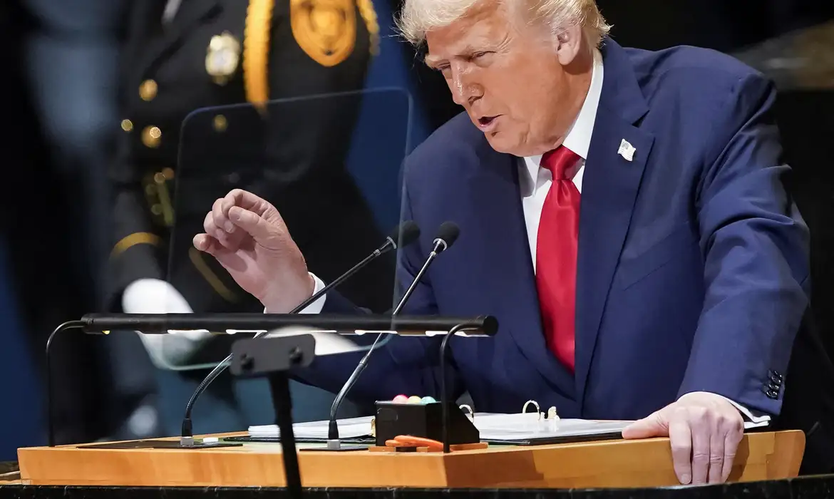Trump dá prazo ao Hamas até domingo para chegar a acordo sobre Gaza