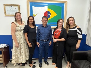 Professoras visitam presidente da Câmara de Suzano e pedem melhorias 